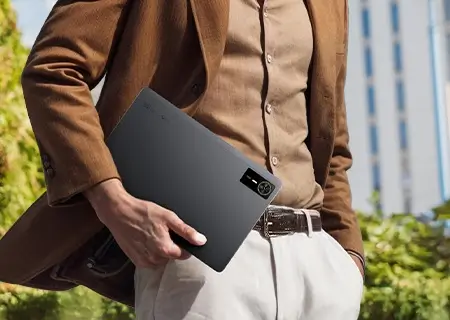 Nova 5G Tab - Με ταχύτητες 5G και υποστήριξη eSIM, μπορείς να δουλεύεις, να μιλάς και να σερφάρεις χωρίς όρια — όπου κι αν βρίσκεσαι.